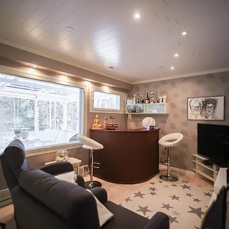 Raikka - 3bdr - Sauna - Wi-fi - Private Parking Rovaniemi