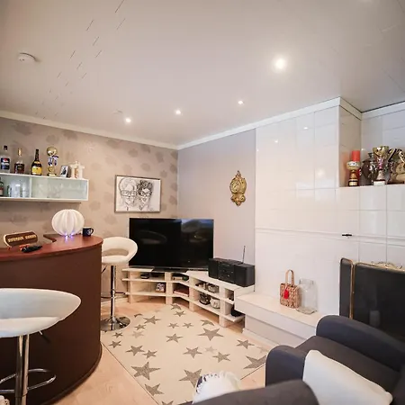 וילה Raikka - 3bdr - Sauna - Wi-fi - Private Parking *