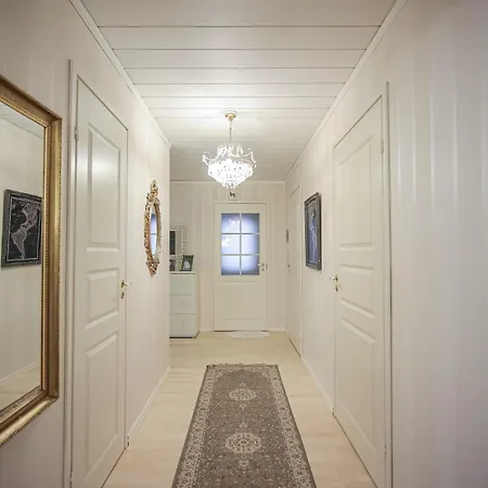 Raikka - 3bdr - Sauna - Wi-fi - Private Parking Rovaniemi