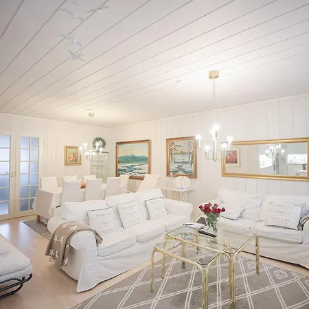 Raikka - 3bdr - Sauna - Wi-fi - Private Parking Villa *