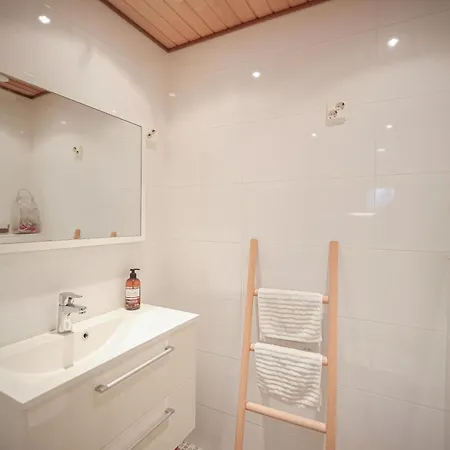 Raikka - 3bdr - Sauna - Wi-fi - Private Parking וילה