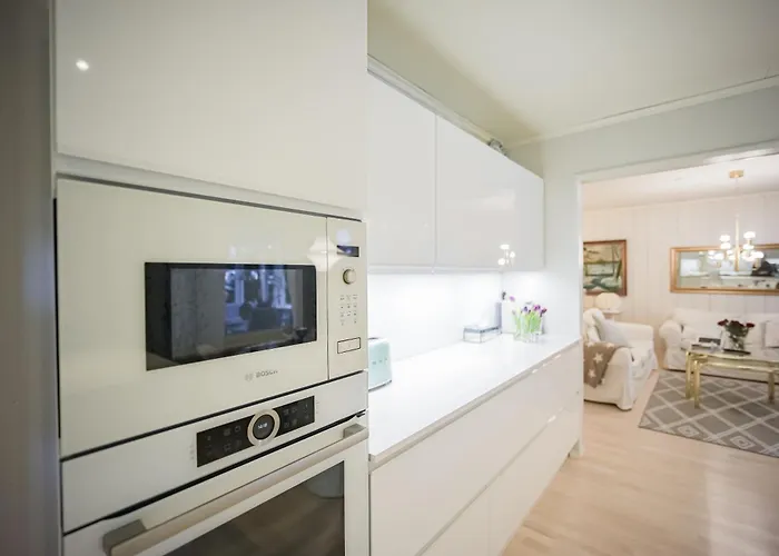 Villa Raikka - 3bdr - Sauna - Wi-fi - Private Parking *