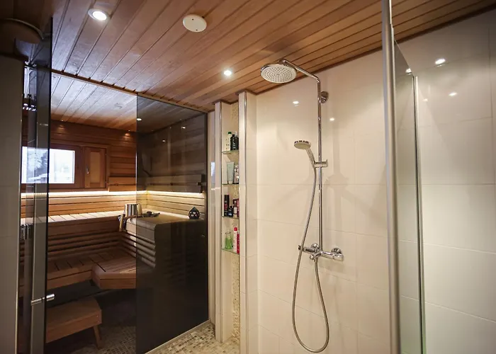 Raikka - 3bdr - Sauna - Wi-fi - Private Parking *